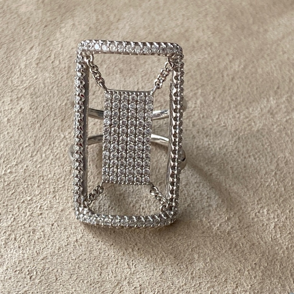 925 silver ring with cubic zirconia